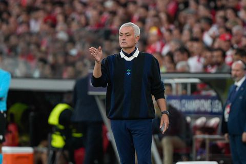 Ο Μουρίνιο έδωσε σύνθημα κατάκτησης του Europa League από τη Φενέρμπαχτσε: «Πάμε να το πάρουμε!»