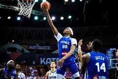 Οι κορυφαίες φάσεις του MVP Κουλιμπαλί στο ντεμπούτο του στο Eurobasket (vid)