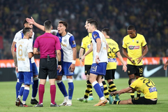 Οργή στον Ατρόμητο: «Κανένα οφσάιντ στον Έρλινγκμαρκ, χέρι του Ζίνι στο δεύτερο πέναλτι της ΑΕΚ»