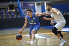 Ξανθόπουλος: «Ο Ολυμπιακός το φαβορί, θα κυνηγήσουμε τη νίκη»!