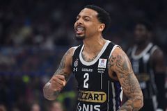 Τζόουνς στο Sportal: «Το έχω απαγορεύσει αυτό, από εδώ και στο εξής θα μου στέλνουν μόνο...»