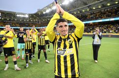 Το εντυπωσιακό αφιέρωμα της ΑΕΚ στον Μάνταλο για τις 400 συμμετοχές του (vid)