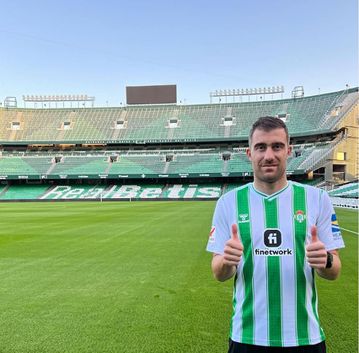 Το πρώτο μήνυμα του Παπασταθόπουλου με τη φανέλα της Μπέτις: «Μου αρέσουν οι μεγάλες και δύσκολες προκλήσεις»