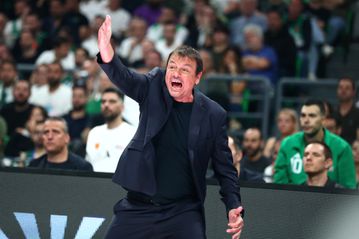 Ο Αταμάν μίλησε για την κατάσταση υγείας του Χολμς - Πόσο καιρό θα μείνει εκτός