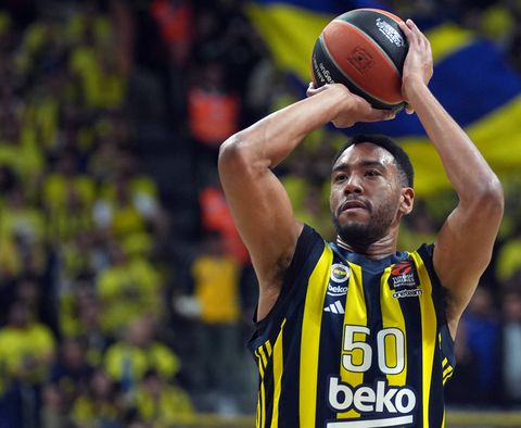 ΒΑΛΕΝΘΙΑ - ΦΕΝΕΡΜΠΑΧΤΣΕ