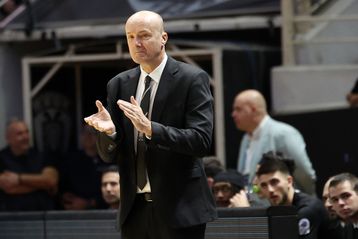 Ζντοβτς: «Μπορεί να κρίνει πολλά το παιχνίδι με την Μπραουνσβάιγκ»