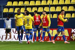 Ο Αγκίρε με κεφαλιά το 4-1 του Παναιτωλικού