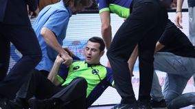 Το Πανιώνιος - Τρέντο τελείωσε με δύο ρέφερι - Τι θα συνέβαινε αν έμενε ένας