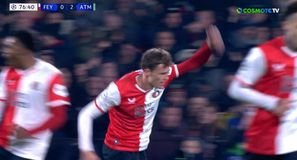 Μείωσε σε 1-2 η Φέγενορντ, άμεση απάντηση με αυτογκόλ του Χιμένεζ για την Ατλέτικο και 1-3