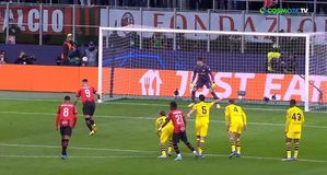 Το άστοχο πέναλτι του Ζιρού