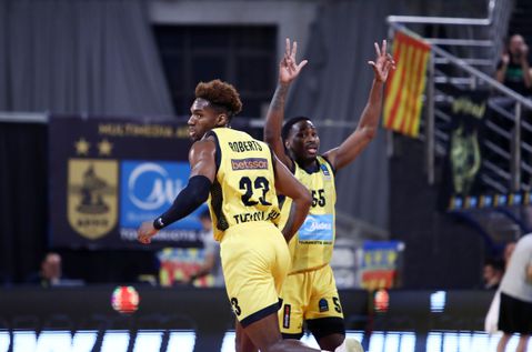 LIVE: ΚΛΟΥΖ - ΑΡΗΣ