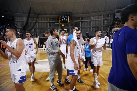 Και χωρίς τα... αστέρια, η Εθνική αστράφτει!