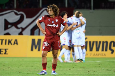 Παρελθόν από την ΑΕΛ Novibet ο Ουάρντα