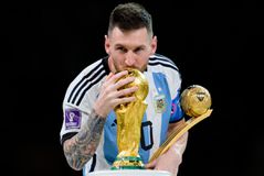 Του έσπασε την τηλεόραση λόγω... του Μέσι (pic)