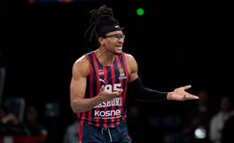 Χείμαρρος ο Μονέκε: «Σταματήστε να διαδίδετε ψέματα, δεν πηγαίνω πουθενά»