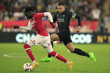 Παναθηναϊκός: Ο Μπενίτεθ τσεκάρει τον αριστερό μπακ Κασούμ Ουαταρά