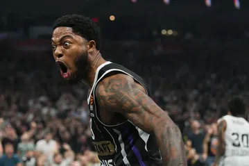 Οι πέντε λέξεις που είπε ο προπονητής της Παρτιζάν για τη μεταγραφή του Τζόουνς στον Ολυμπιακό