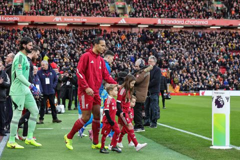 Συγκίνηση στο «Άνφιλντ»: Το βίντεο της Λίβερπουλ με τα παιδιά του αδικοχαμένου Ζότα