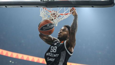 Ψάχνει «5αρο4άρι» ο Ολυμπιακός - Στην κορυφή ο Τζόουνς