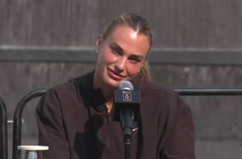 Αρίνα Σαμπαλένκα: «Θέλω να δείξω πόσο δυνατή είμαι απέναντι σε έναν άνδρα»