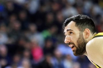 Η συνέπεια του Κουζέλογλου και η ενέργεια που έχει ανάγκη η ΑΕΚ ενόψει Χάποελ Χολόν