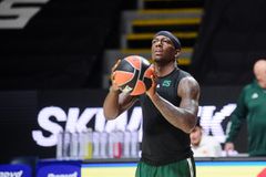 Δεν αστοχεί με τίποτα - Στις πόσες σερί εύστοχες βολές έχει φτάσει ο Κέντρικ Ναν