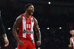 Ταϊρίκ Τζόουνς: Η κυριαρχική εμφάνιση που έφερε τον Ολυμπιακό στη 2η θέση