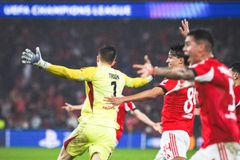 Οπαδός της Μαρσέιγ έσπασε την τηλεόρασή στο γκολ του Τρουμπέν στο 90+8' που την άφησε εκτός Champions League (vid)