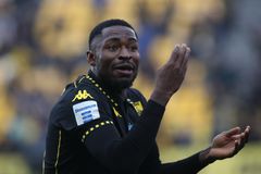 Πρόβλημα στον Άρη: Νοκ-άουτ ο Χόνγκλα, χάνει το ματς με τον Παναιτωλικό!