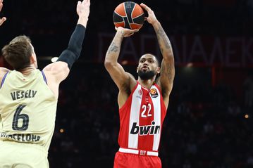 Ανακούφιση με Ντόρσεϊ - Βγήκε για προθέρμανση και παίζει στο δεύτερο μέρος