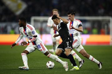 Ηττήθηκε στη Λυών και συνεχίζει την πορεία του μέσω των playoffs ο ΠΑΟΚ