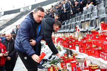 Ενός λεπτού σιγή για τα θύματα των οπαδών του ΠΑΟΚ στο Ολυμπιακός - Μπαρτσελόνα