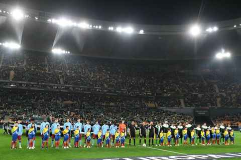 Το πανό των φίλων της Μπέτις για τους επτά οπαδούς του ΠΑΟΚ