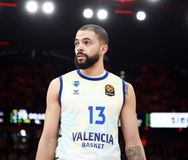 ΒΑΛΕΝΘΙΑ - ΜΑΚΑΜΠΙ ΤΕΛ ΑΒΙΒ