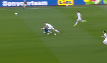 Έμεινε με δέκα παίκτες η Ρόμα κόντρα στον Παναθηναϊκό, αντίκρισε κόκκινη κάρτα ο Μαντσίνι