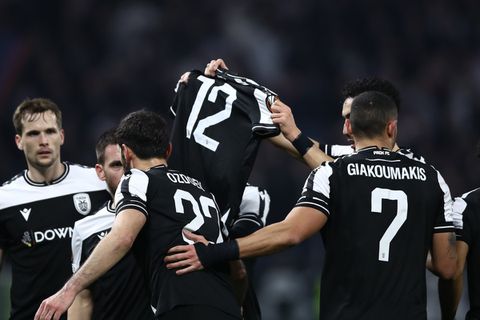 Ο Γιακουμάκης έδωσε το προβάδισμα στον ΠΑΟΚ και δεν το πανηγύρισε - Σήκωσε φανέλα με το «12» ο Ζίβκοβιτς (vid)