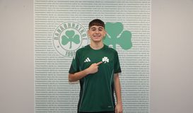 Το μήλο κάτω από την μηλιά θα πέσει: Επαγγελματικό συμβόλαιο στον Παναθηναϊκό ο Χριστόφορος Καραγκούνης