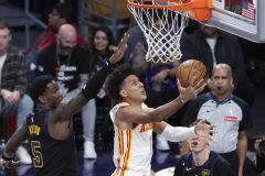 Οι Χοκς «άλωσαν» τη Βοστώνη