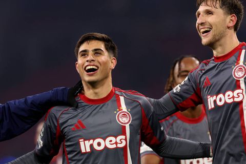 Ο Ολυμπιακός έδειξε το ευρωπαϊκό του μέγεθος στο Άμστερνταμ