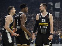 Αβράμοβιτς και Λεντέι «έλιωσαν» την Εφές