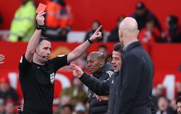 Μάρκο Σίλβα και Μίτροβιτς ζήτησαν συγγνώμη από τον διαιτητή που τους απέβαλε (vid)