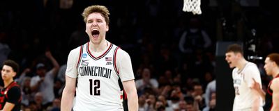 Το Κονέκτικατ του Ρούμογλου έκλεισε θέση στην οκτάδα του NCAA
