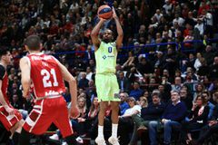 Η Μπαρτσελόνα δίνει νέο διετές συμβόλαιο στον Πάντερ