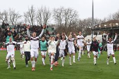 Πλησιάζει στα «αστέρια» η Μπολόνια με το διπλό στη Βενετία