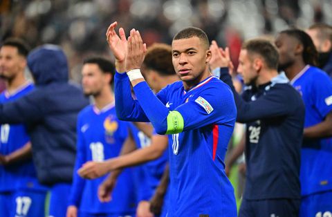 Εμπαπέ: «Αποστολή μας να φέρουμε το τρόπαιο σπίτι»