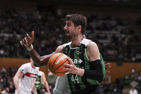 Πονοκέφαλος στην Μπανταλόνα ενόψει ΑΕΚ, με διπλό πρόβλημα στους σέντερ