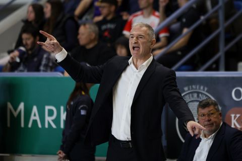 Έξαλλος ο Μάρκοβιτς: «Οπαδός της Καρδίτσας είπε 10 φορές 'γ@@ω τη μάνα σου’ στον Νικολαΐδη» (vid)