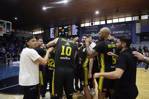 Θερμή υποδοχή στο Μαρούσι Chery: Αποθέωση για τους νικητές, αποδοκιμασίες για Λιόλιο (vid)