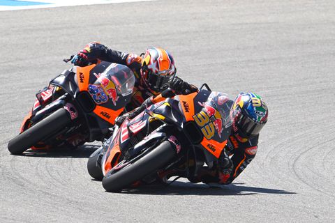 Θρίαμβος της ΚΤΜ στον αγώνα Sprint του MotoGP στη Χερέθ (vid)