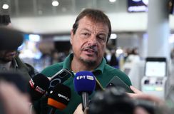 Ο Αταμάν προτιμά Παναθηναϊκό από Γαλατά και Μπεσίκτας και δίνει ψήφο εμπιστοσύνης στον Γιαννακόπουλο! (vid)